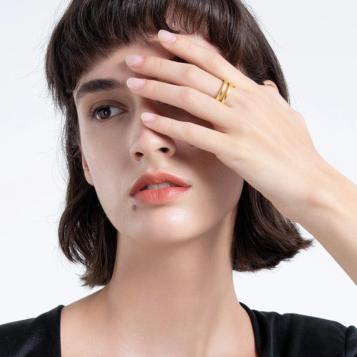 Anel Bella Aros Triplos Entrelaçados Banhado em Ouro 18K